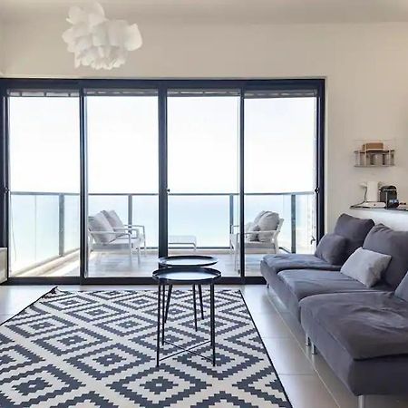 Oַ&O Group- Luxury Apt Tower Best Sea View Bat Jam Zewnętrze zdjęcie