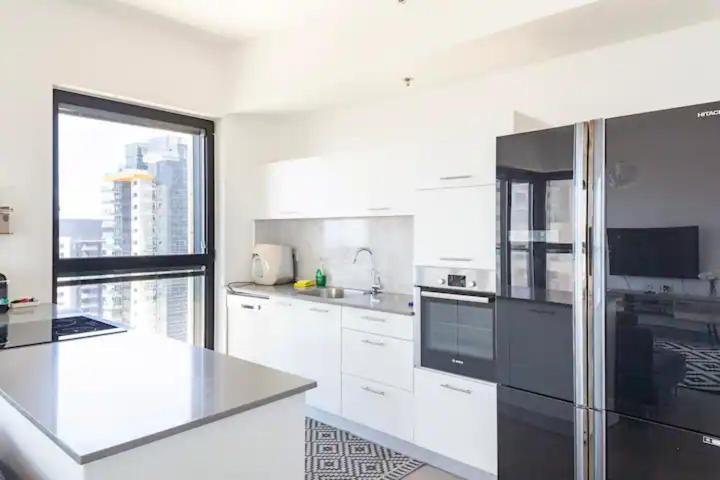 Oַ&O Group- Luxury Apt Tower Best Sea View Bat Jam Zewnętrze zdjęcie