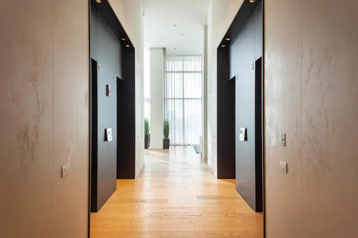 Oַ&O Group- Luxury Apt Tower Best Sea View Bat Jam Zewnętrze zdjęcie