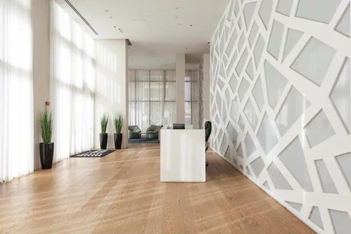 Oַ&O Group- Luxury Apt Tower Best Sea View Bat Jam Zewnętrze zdjęcie