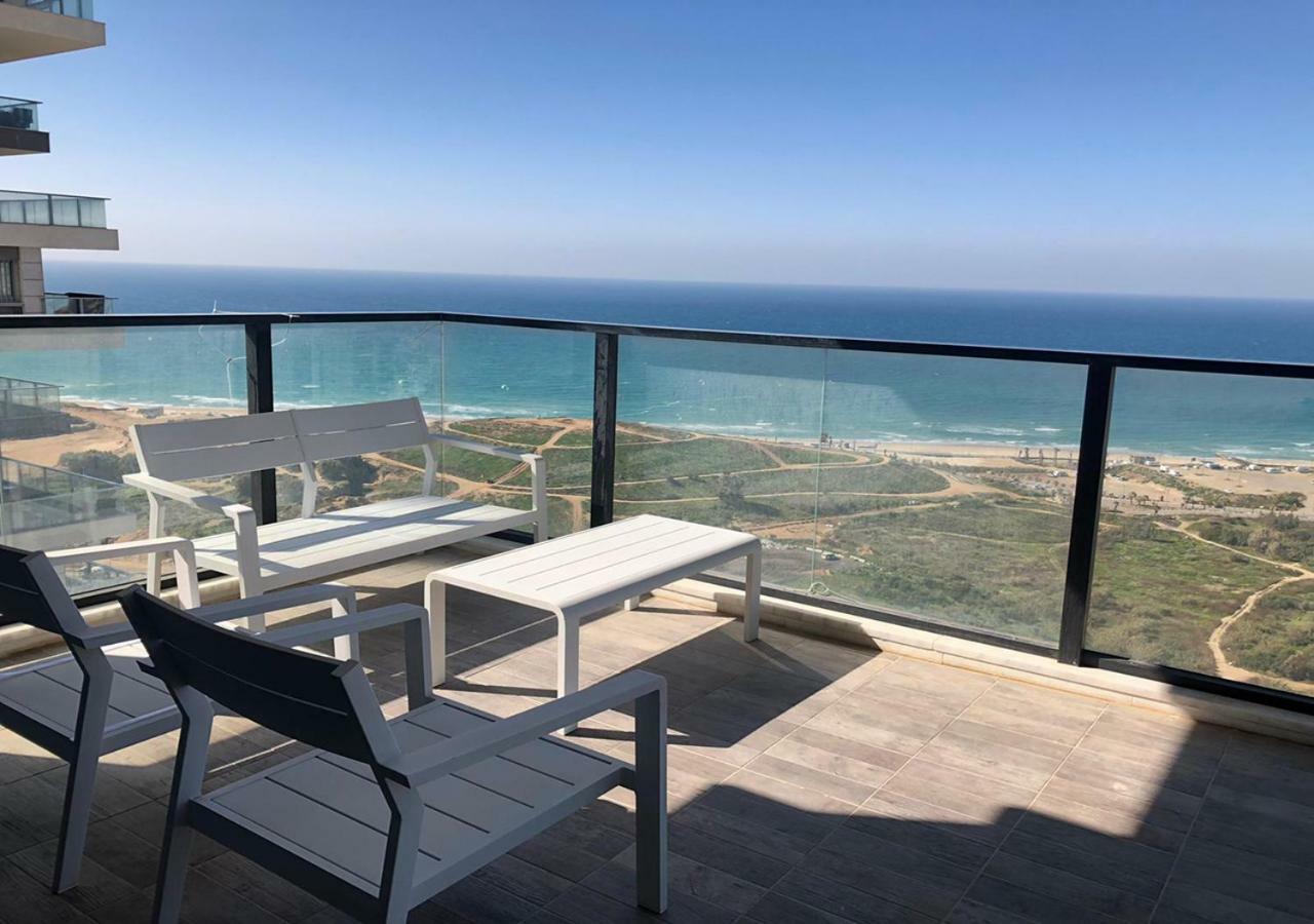 Oַ&O Group- Luxury Apt Tower Best Sea View Bat Jam Zewnętrze zdjęcie